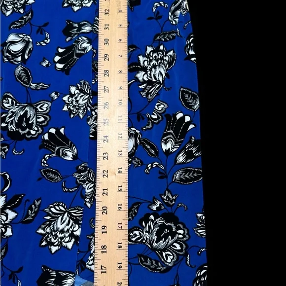 NWT Vince Camuto Wrap Dress - Picture 10 of 10